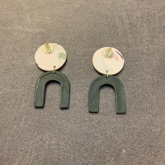 Clay Earrings - Picture 2 of 4